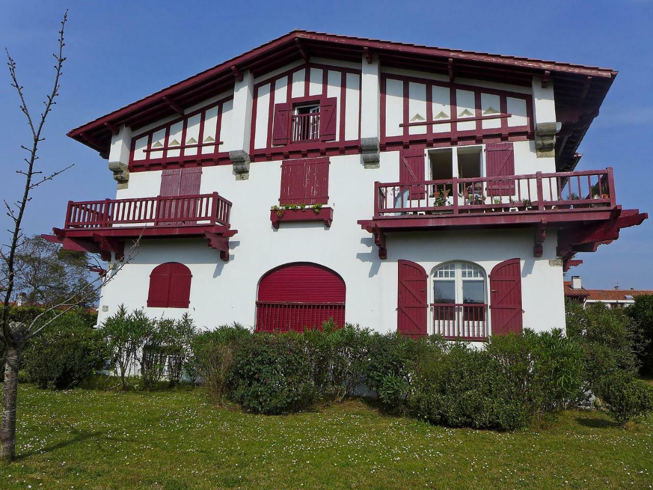 Ongui Ethorri * Saint-Jean-de-Luz